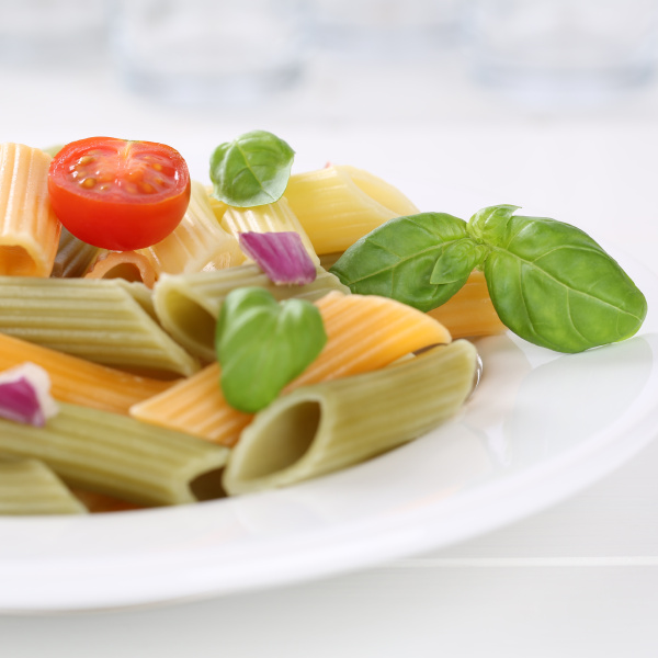 Italienische K Che Bunte Penne Rigate Nudeln Pasta Lizenzfreies Bild