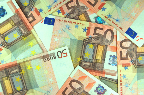 bank kreditinstitut geldinstitut zahlen bezahlen euro