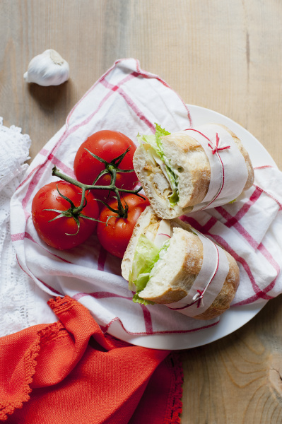 Ciabatta und Tomaten - Stock Photo #18331130 | Bildagentur PantherMedia