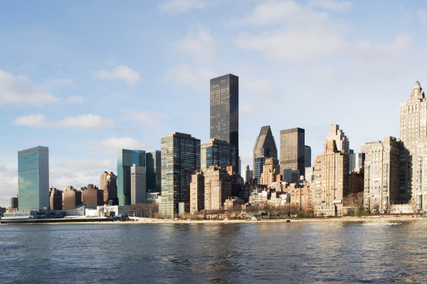 new york city skyline und wasser