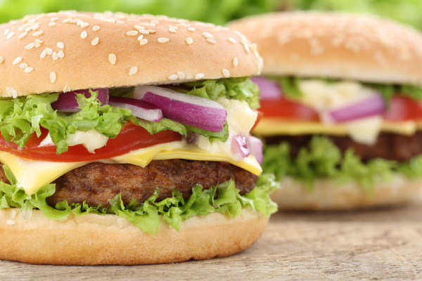 cheeseburger hamburger burger closeup nahaufnahme fleisch