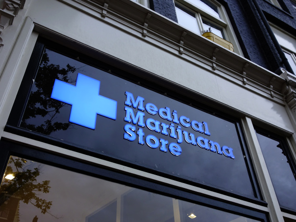 niederlande holland amsterdam medical marijuana store