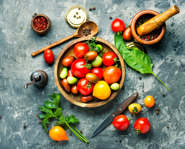 herbstliche tomatenkonservierung