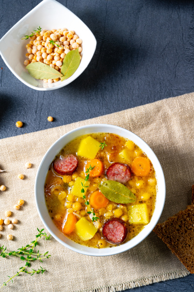 Herzhafte Erbsensuppe nach dem Oma-Rezept - Stock Photo #28704002 ...