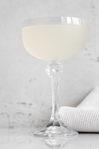 glas white lady cocktail