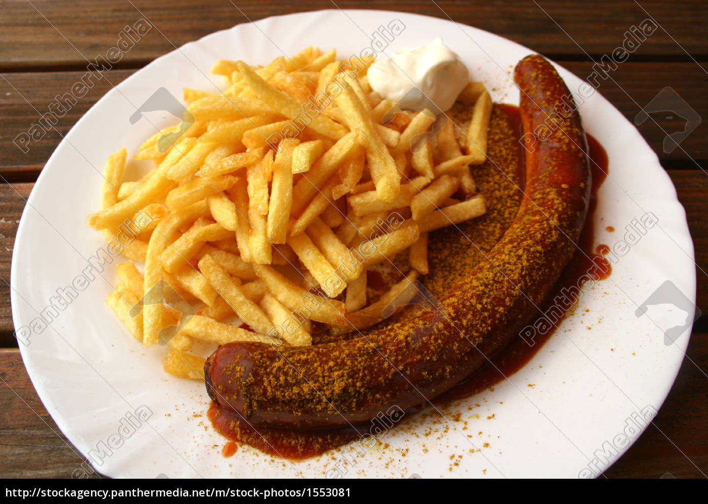 Currywurst mit Pommes - Lizenzfreies Bild - #1553081 - Bildagentur ...