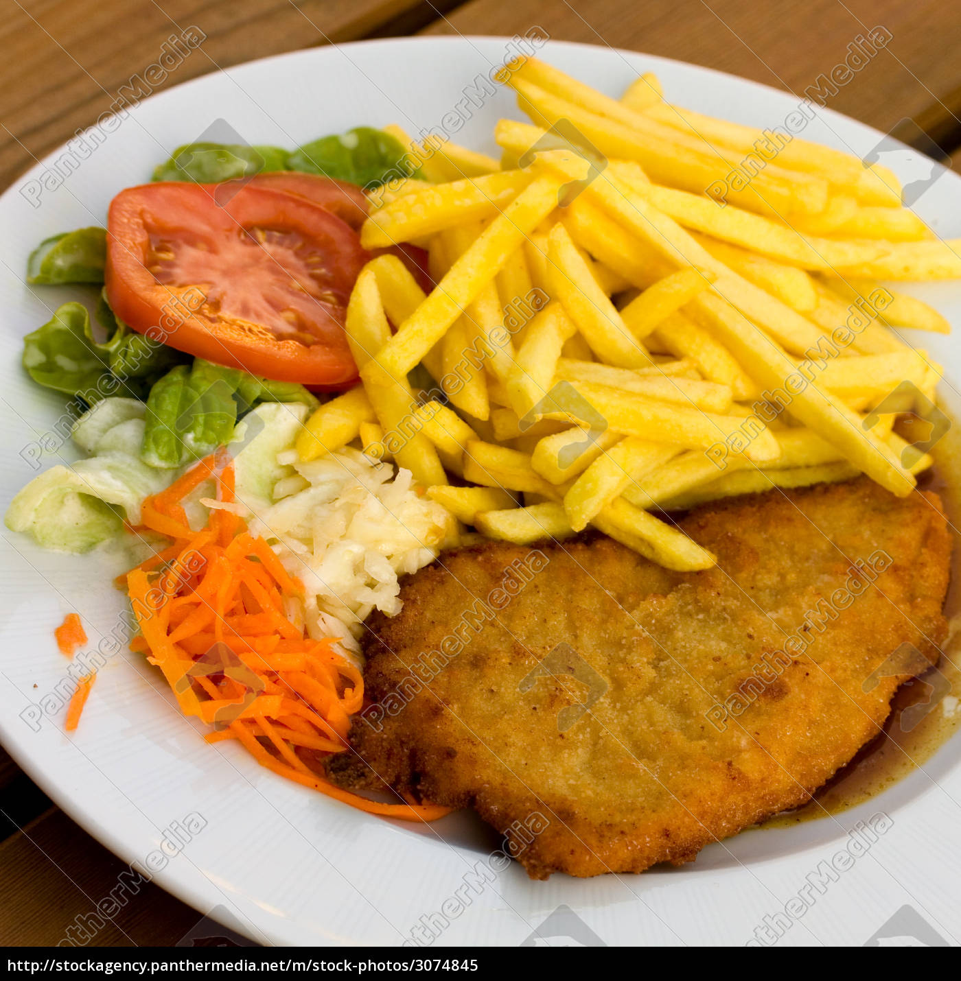 Paniertes Schnitzel Mit Pommes Frites Lizenzfreies Bild Bildagentur Panthermedia