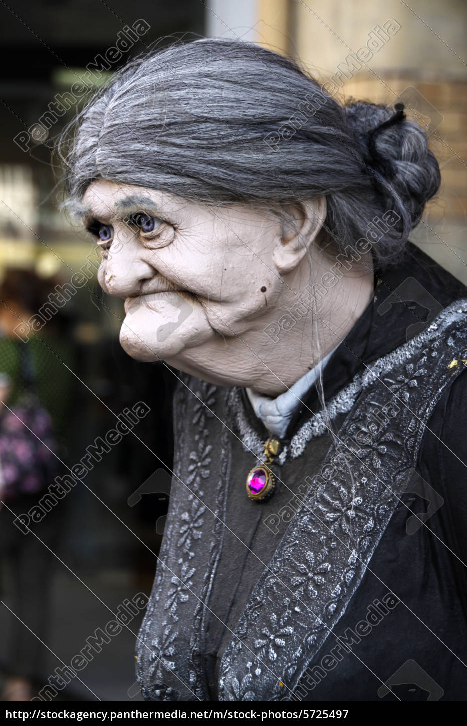 Oma-Figur - Stockfoto - #5725497 | Bildagentur PantherMedia