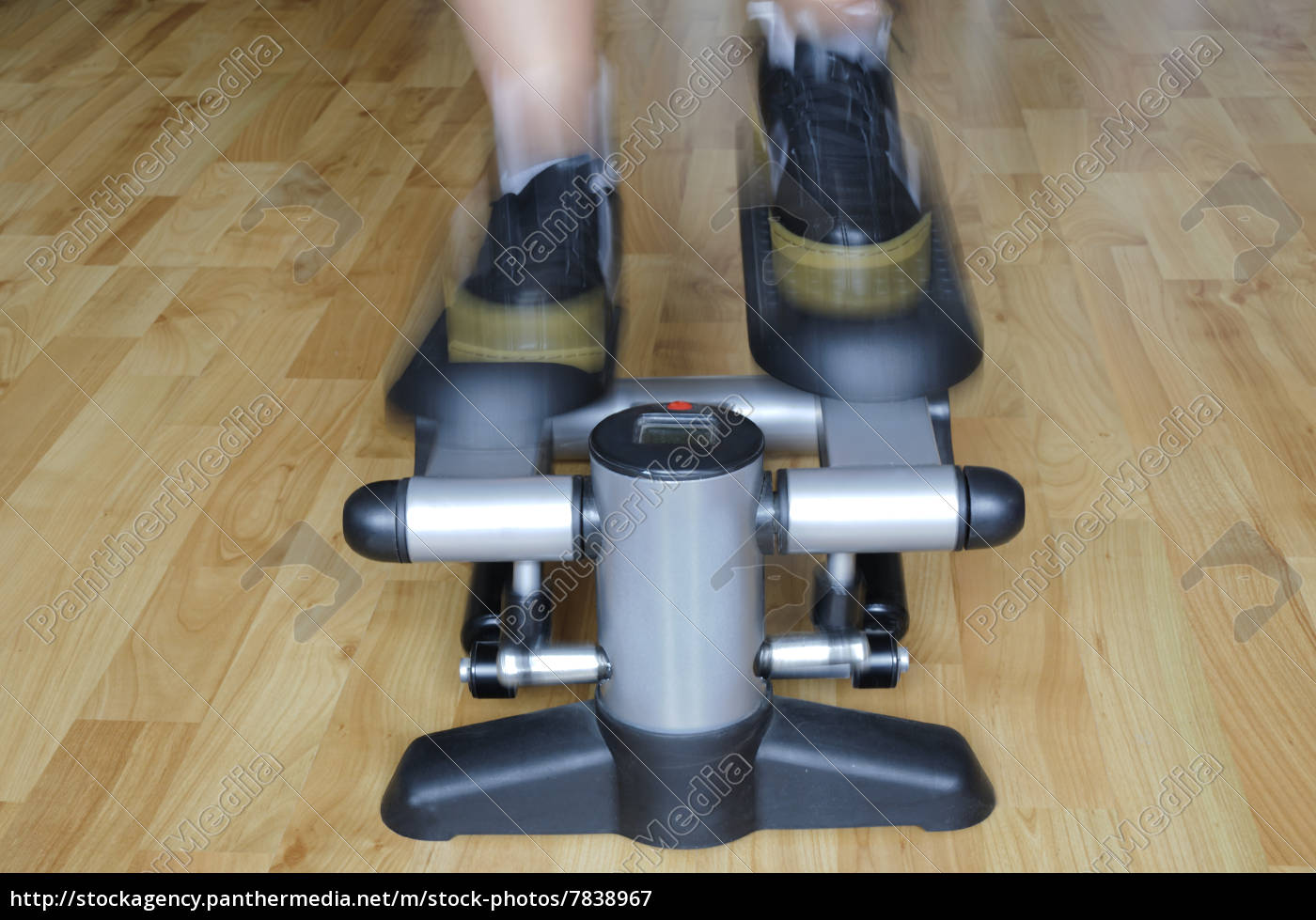 Training Auf Einem Stepper Stockfoto 7838967 Bildagentur