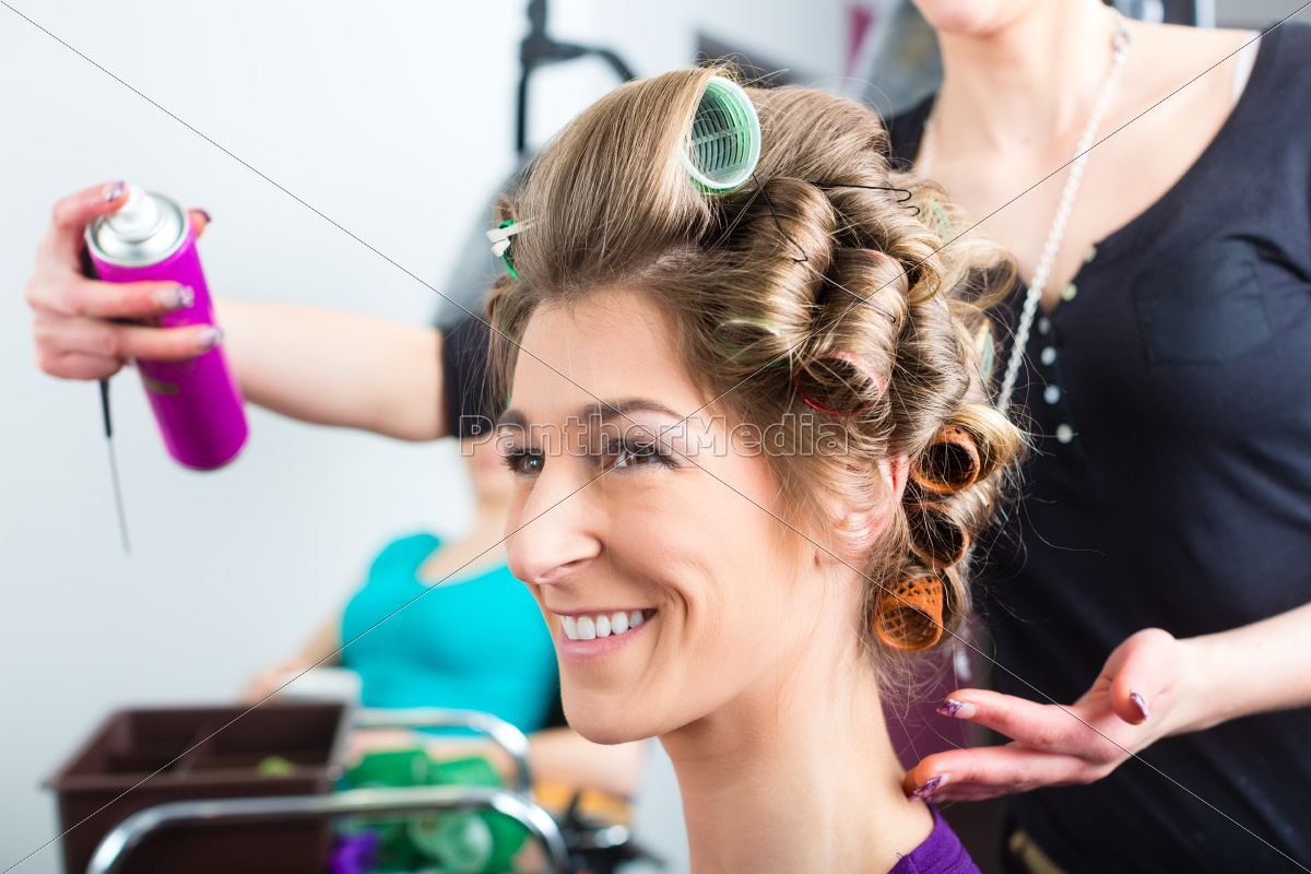 Frau Beim Friseur Stock Photo Bildagentur Panthermedia