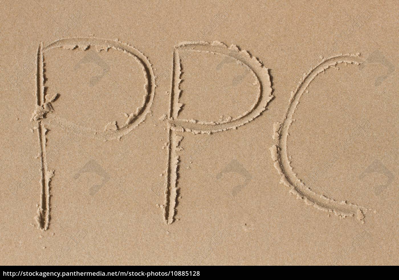 Die Buchstaben P P C Im Sand Gezogen Lizenzfreies Foto Bildagentur Panthermedia