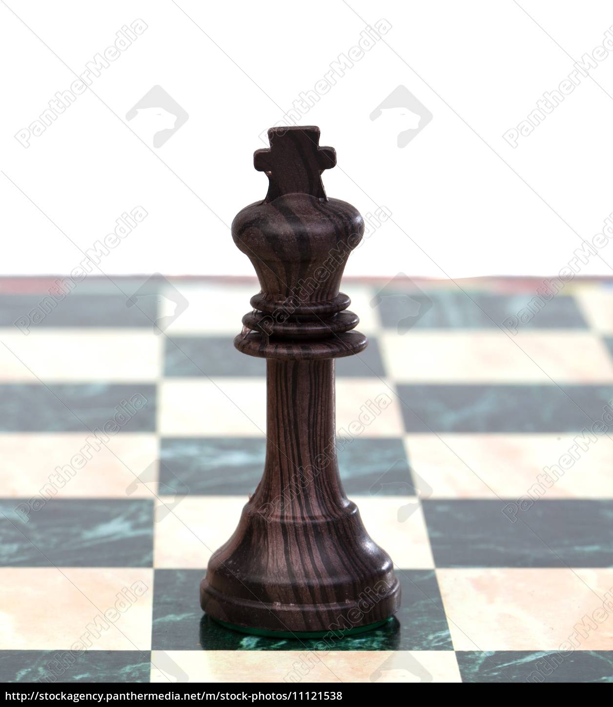 der könig. hölzerne schach stück - Stock Photo #11121550