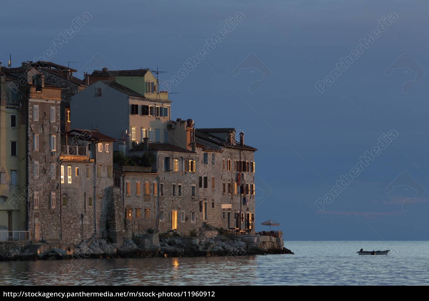 Rovinj Hauser Am Meer Lizenzfreies Foto 11960912