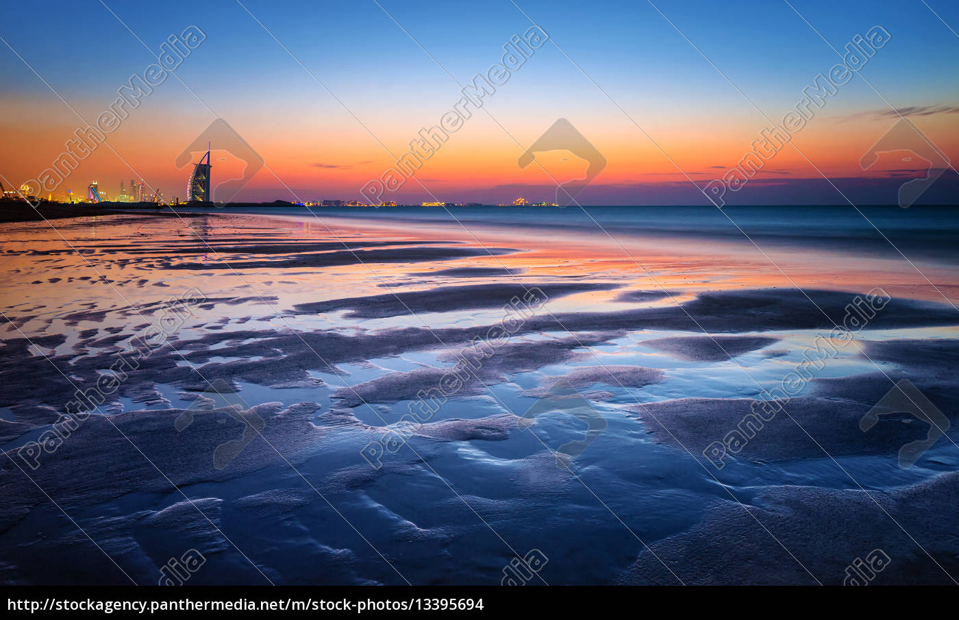 Schoner Strand Im Sonnenuntergang Licht Stock Photo 13395694 Bildagentur Panthermedia