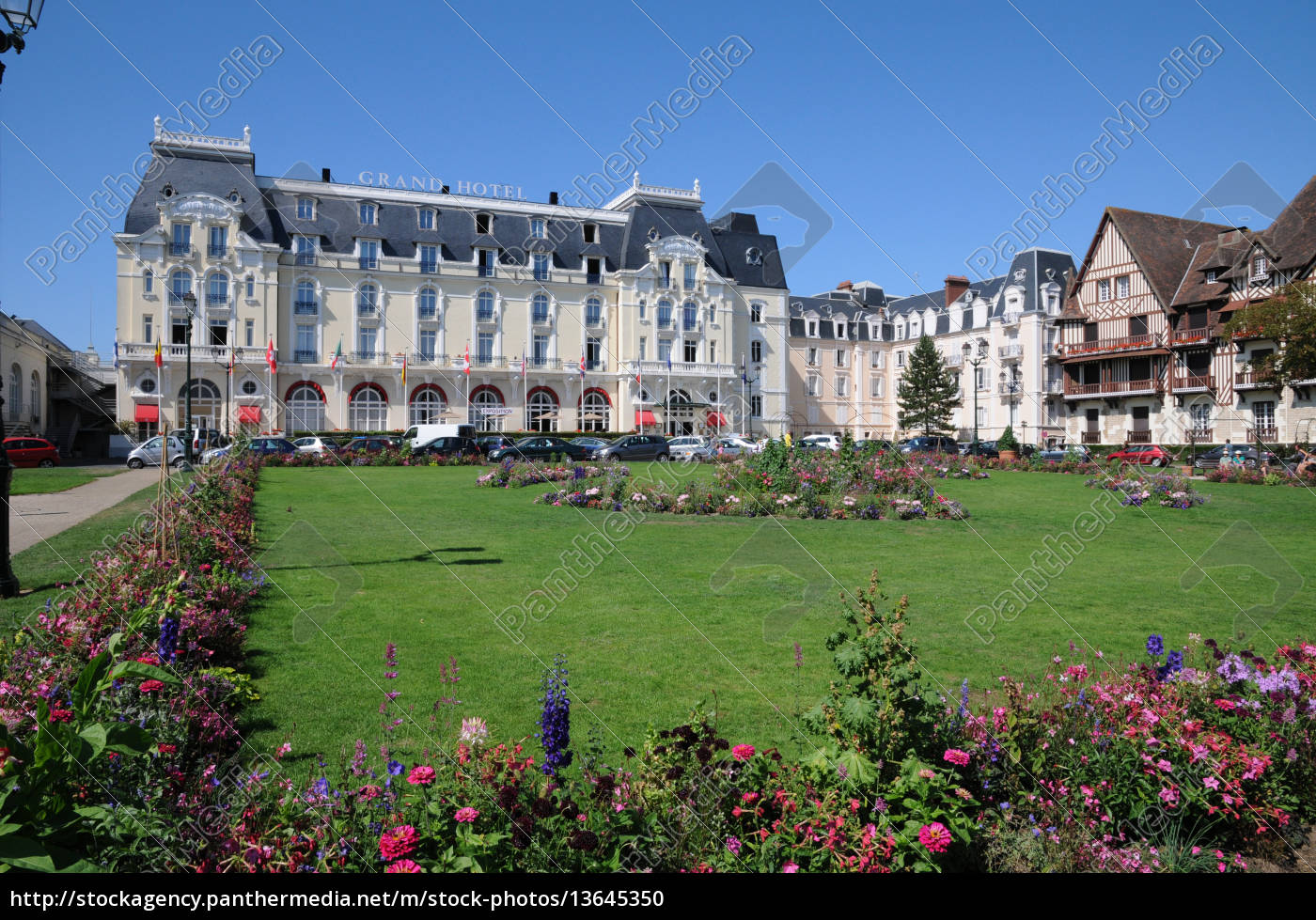 Basse Normandie Das Historische Grand Hotel Von Cabourg Stockfoto 13645350 Bildagentur Panthermedia