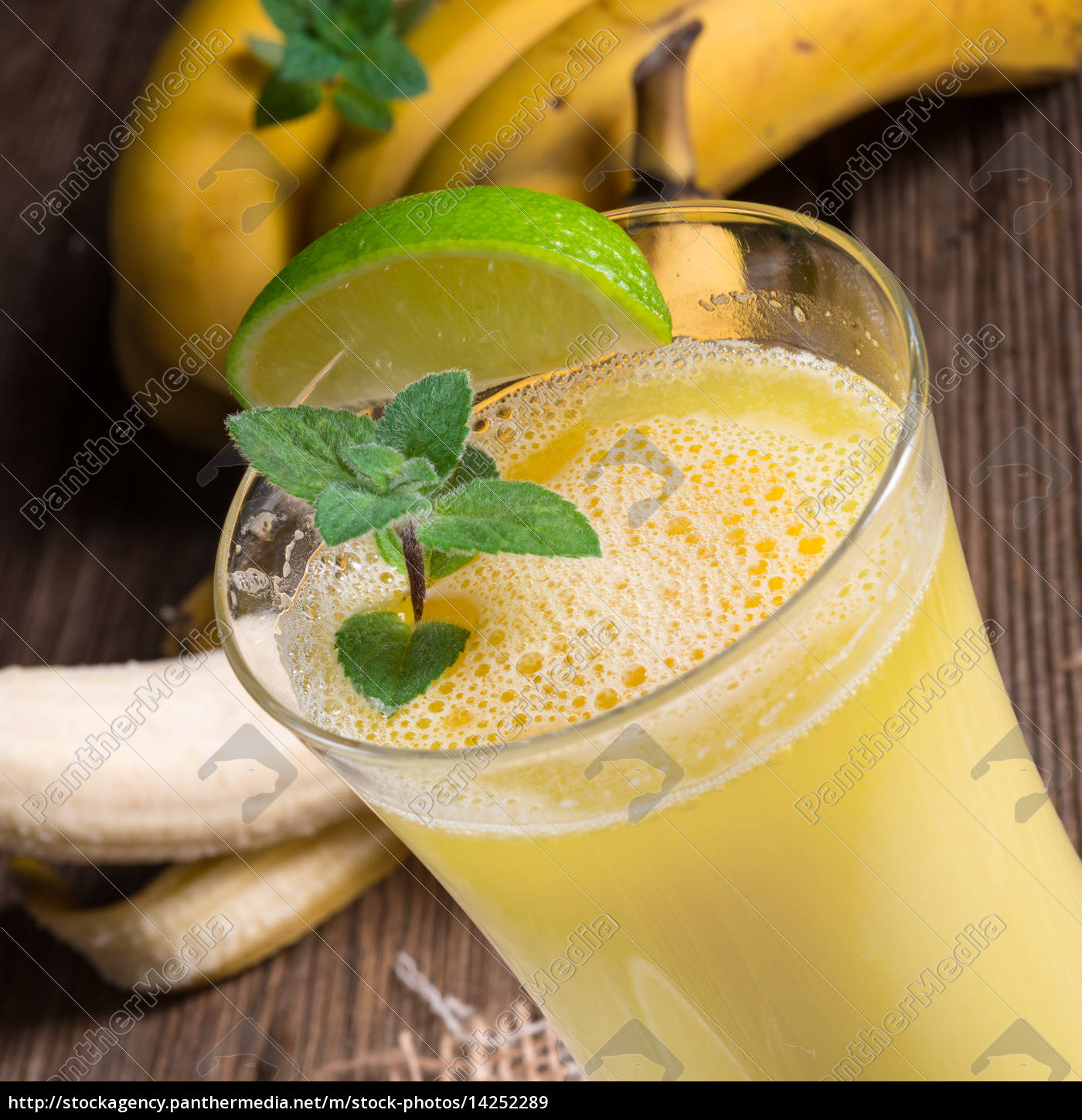 Bananenshake - Stockfoto - #14252289 | Bildagentur PantherMedia