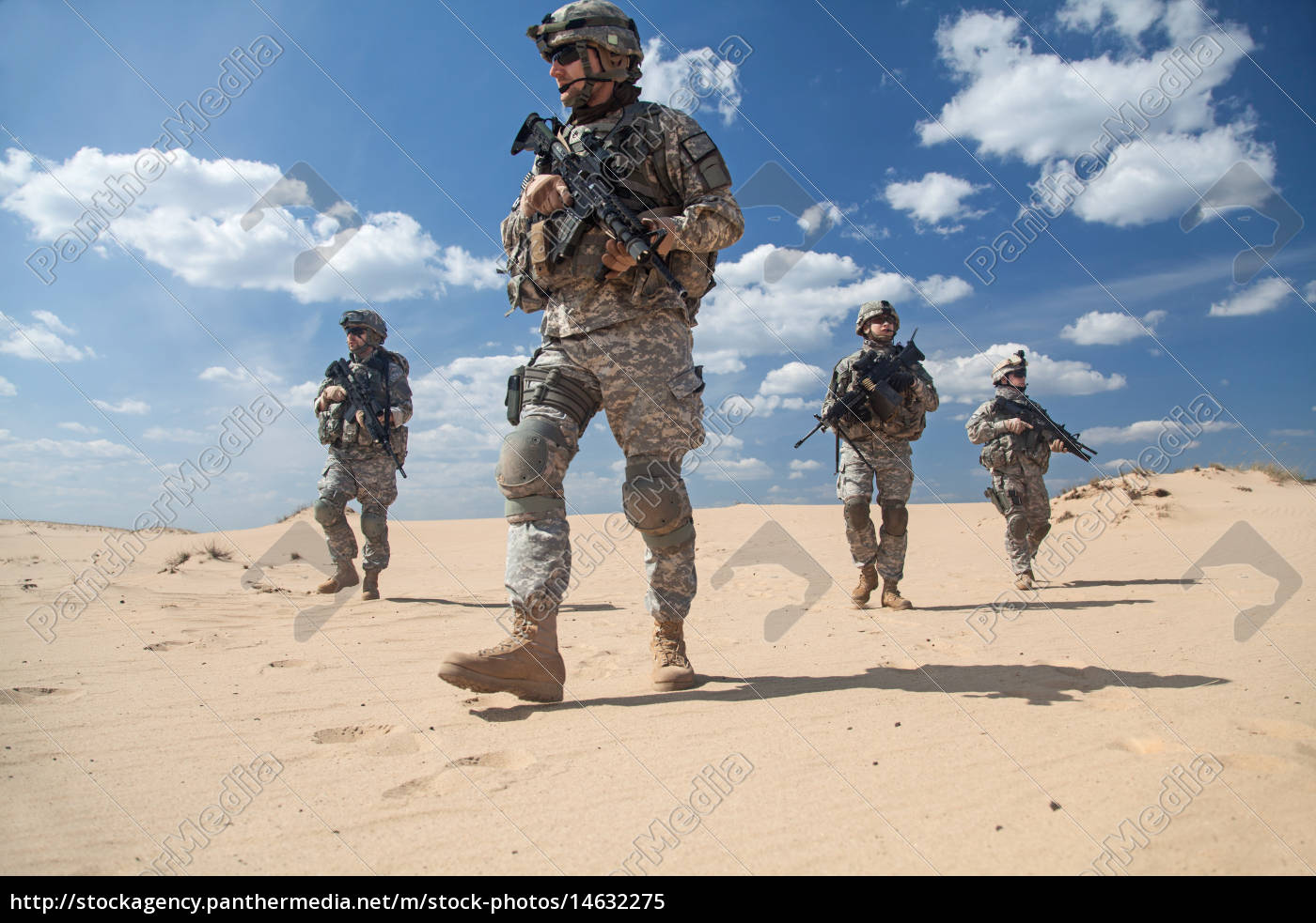 infantrymen-in-action-stockfoto-14632275-bildagentur-panthermedia