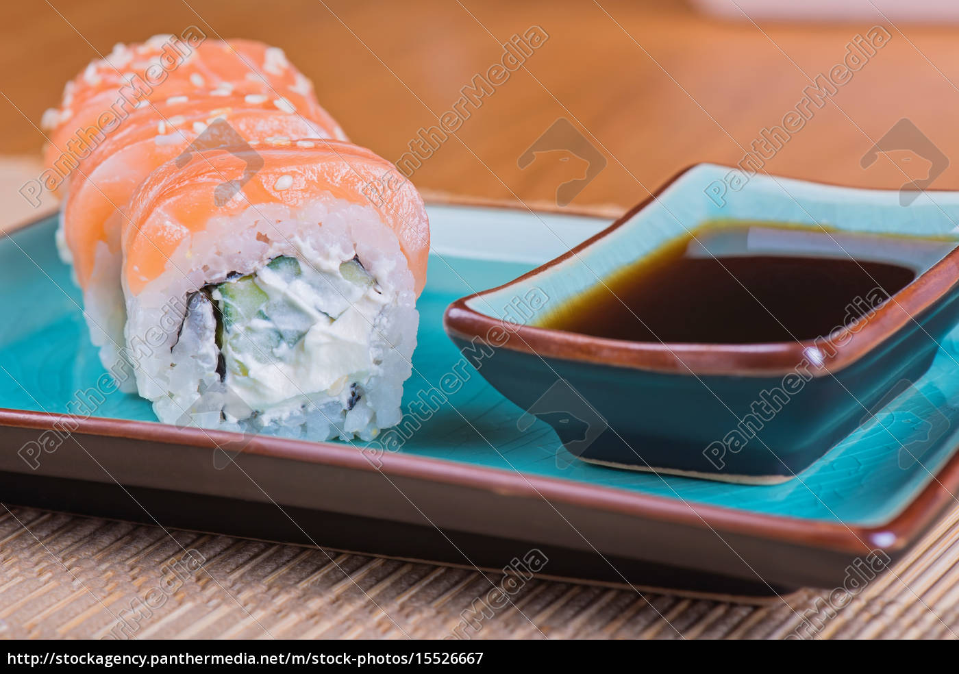 California Maki Sushi mit Fisch - Lizenzfreies Bild - #15526667 ...