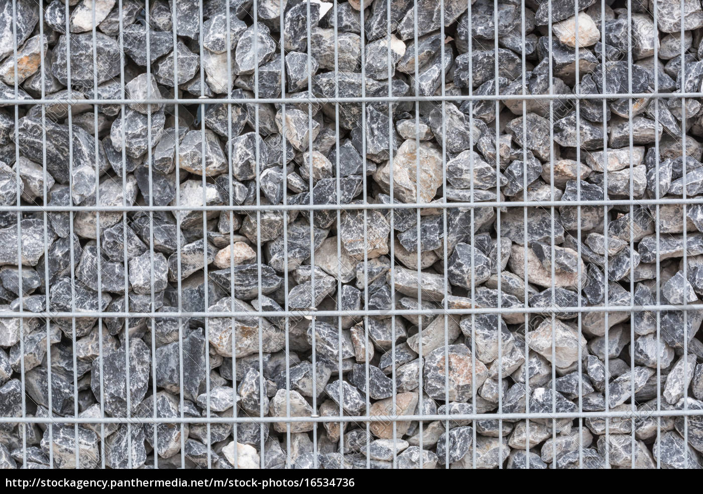 Gabione Metallkorb Gefullt Mit Dicken Steinen Lizenzfreies Foto