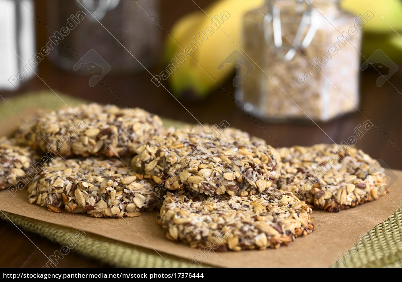 vegan haferflocken und bananen-plätzchen - Lizenzfreies Foto ...