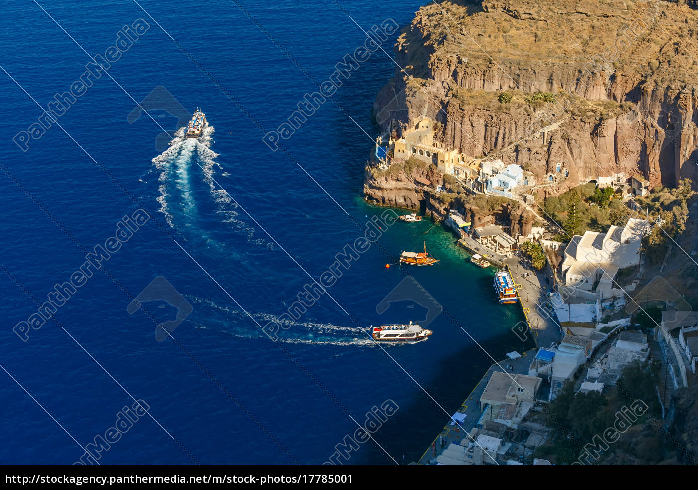 Alter Hafen Von Fira Hauptstadt Santorini Griechenland Lizenzfreies Bild Bildagentur Panthermedia