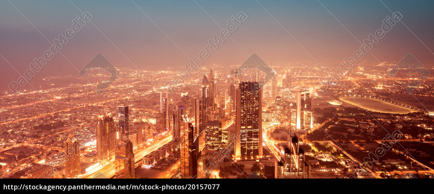 Schone Nacht Dubai Stadtbild Lizenzfreies Bild 20157077 Bildagentur Panthermedia