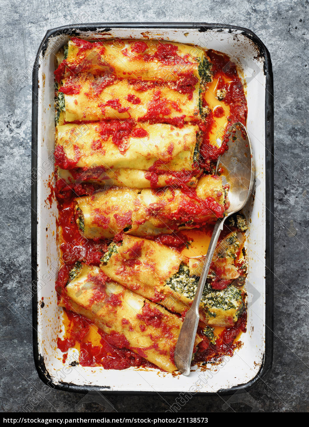 Rustic Italian Spinach Ricotta Cannelloni Pasta - Stockfoto - #21138573 ...