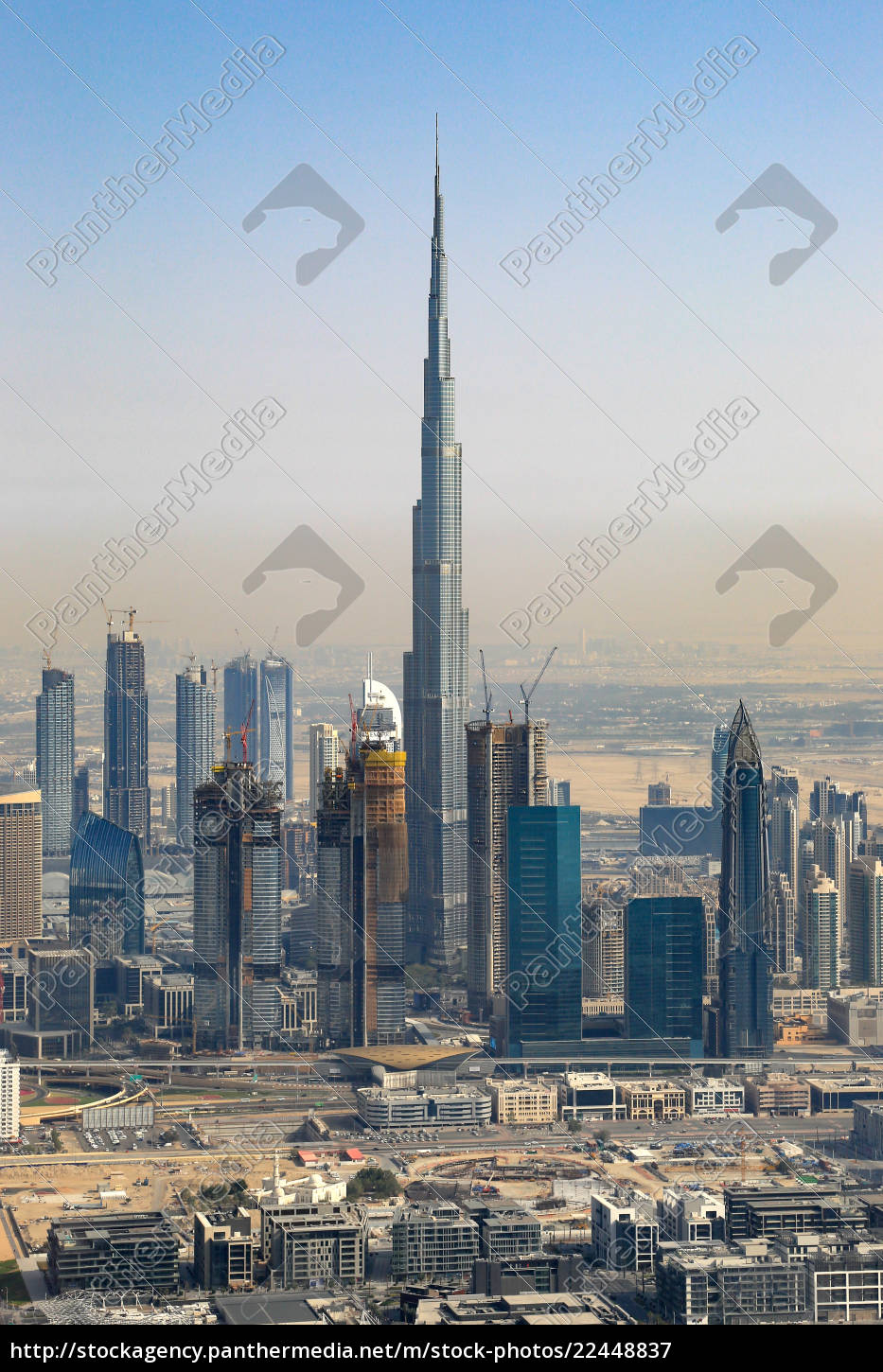 Dubai Burj Khalifa Hochhaus Downtown Hochkant Vertikal Lizenzfreies Bild Bildagentur Panthermedia