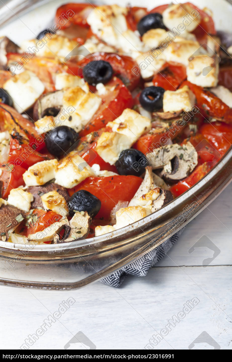 Gegrillter griechischer Feta-Käse auf Glas - Lizenzfreies Bild ...