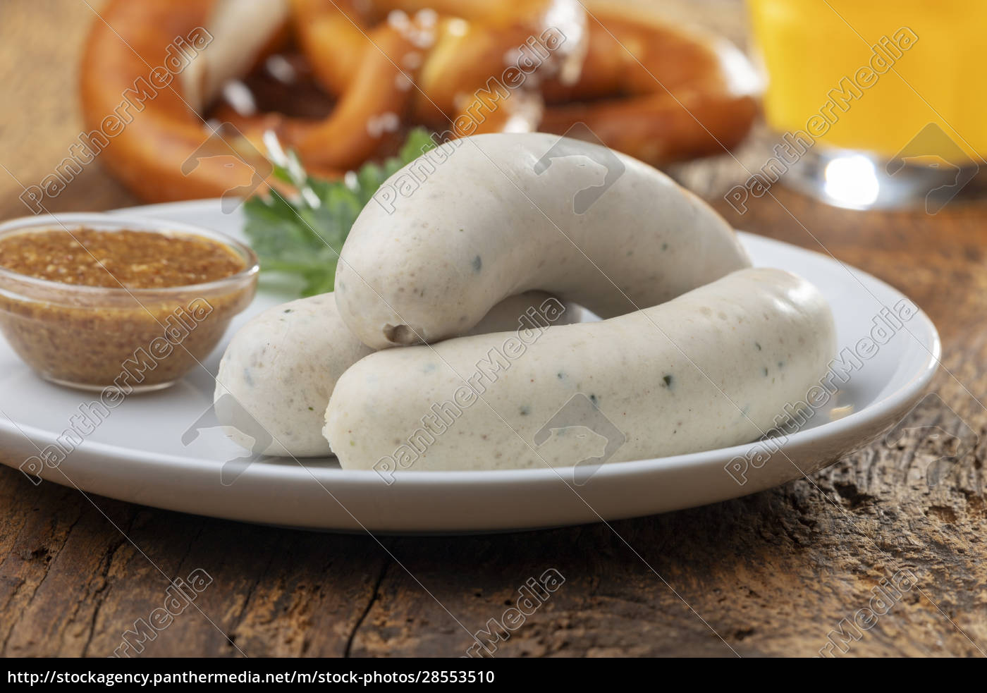 bayerische Weißwurst mit Brezel - Stock Photo - #28553510 | Bildagentur ...